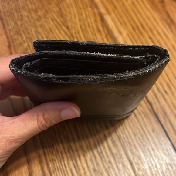 “Levi’s- Men’s Wallet” - Picture 3 of 7